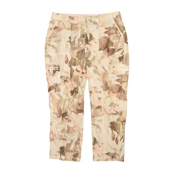 CHICO'S $78 Ivory Multi-Color Camo Cropped Cargo Pant Utility Chico's 0 / US 4 - Picture 1 of 3